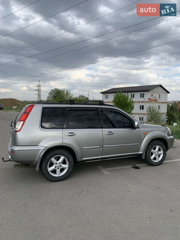 Позашляховик / Кросовер Nissan X-Trail 2002 в Харкові