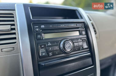 Позашляховик / Кросовер Nissan X-Trail 2011 в 
