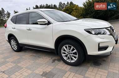 Внедорожник / Кроссовер Nissan X-Trail 2021 в 
