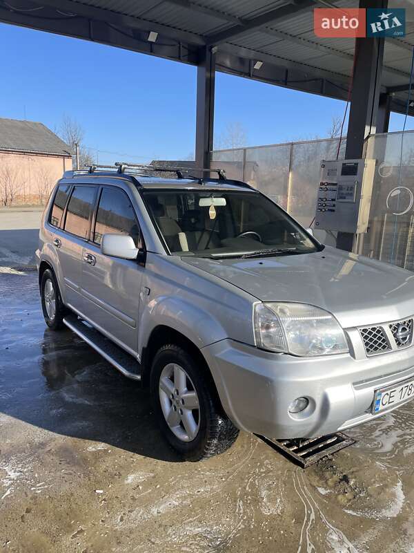Внедорожник / Кроссовер Nissan X-Trail 2005 в Косове
