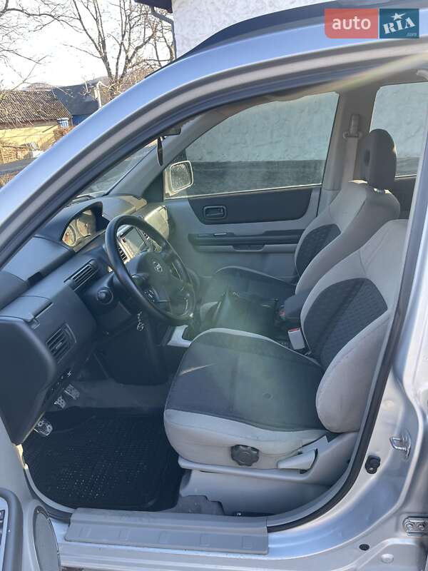 Внедорожник / Кроссовер Nissan X-Trail 2005 в Косове