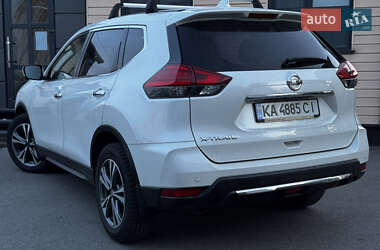 Внедорожник / Кроссовер Nissan X-Trail 2018 в 