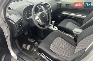 Позашляховик / Кросовер Nissan X-Trail 2010 в 