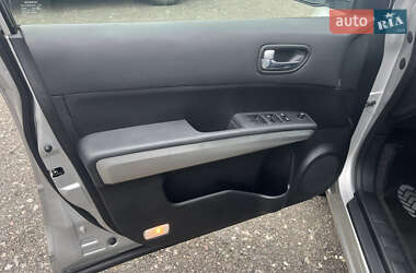 Позашляховик / Кросовер Nissan X-Trail 2010 в 