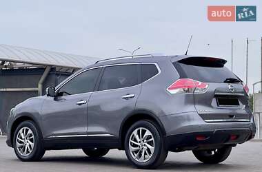 Внедорожник / Кроссовер Nissan X-Trail 2014 в 