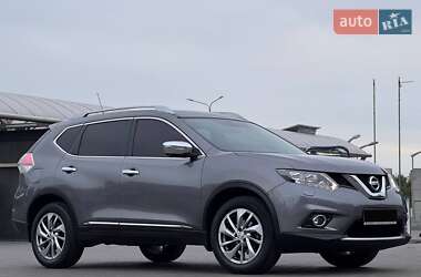 Внедорожник / Кроссовер Nissan X-Trail 2014 в 