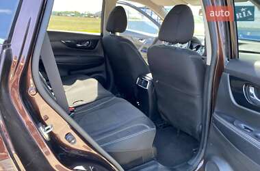 Внедорожник / Кроссовер Nissan X-Trail 2018 в 
