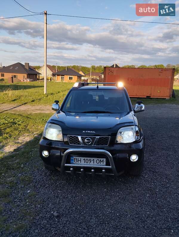Позашляховик / Кросовер Nissan X-Trail 2005 в Луцьку