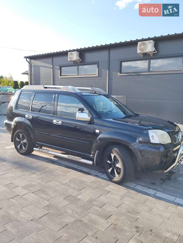 Позашляховик / Кросовер Nissan X-Trail 2005 в Луцьку