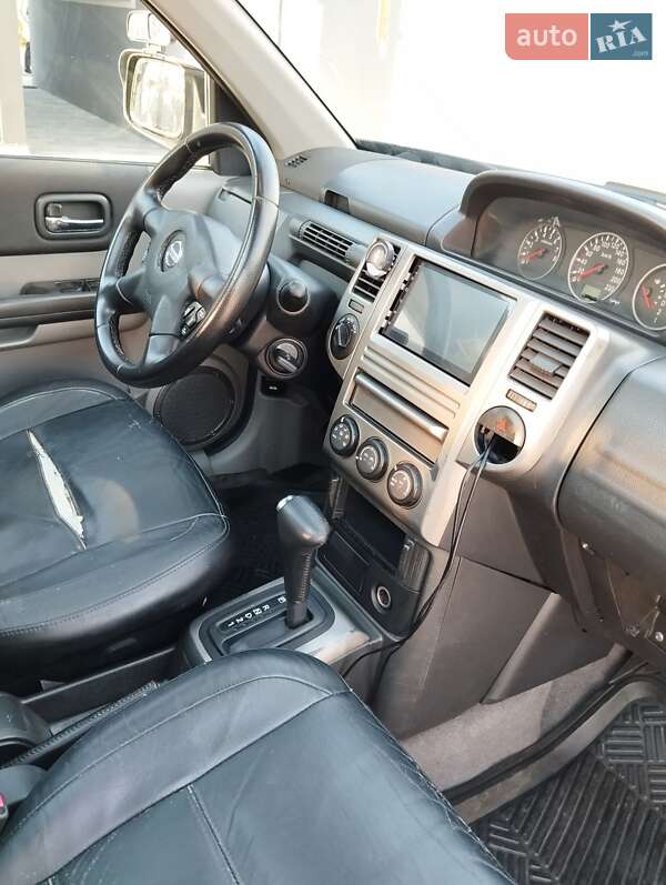 Позашляховик / Кросовер Nissan X-Trail 2005 в Луцьку