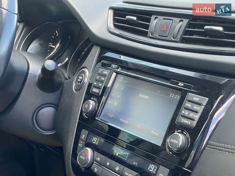 Позашляховик / Кросовер Nissan X-Trail 2019 в Києві
