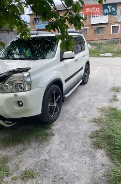 Позашляховик / Кросовер Nissan X-Trail 2008 в 