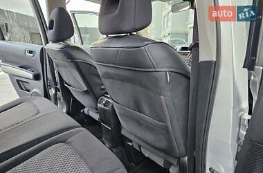 Позашляховик / Кросовер Nissan X-Trail 2010 в 