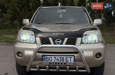 Позашляховик / Кросовер Nissan X-Trail 2006 в 