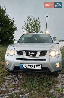 Позашляховик / Кросовер Nissan X-Trail 2011 в 