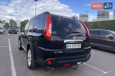Внедорожник / Кроссовер Nissan X-Trail 2012 в 