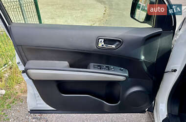 Внедорожник / Кроссовер Nissan X-Trail 2013 в 