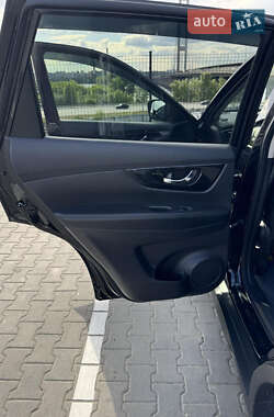 Позашляховик / Кросовер Nissan X-Trail 2021 в 