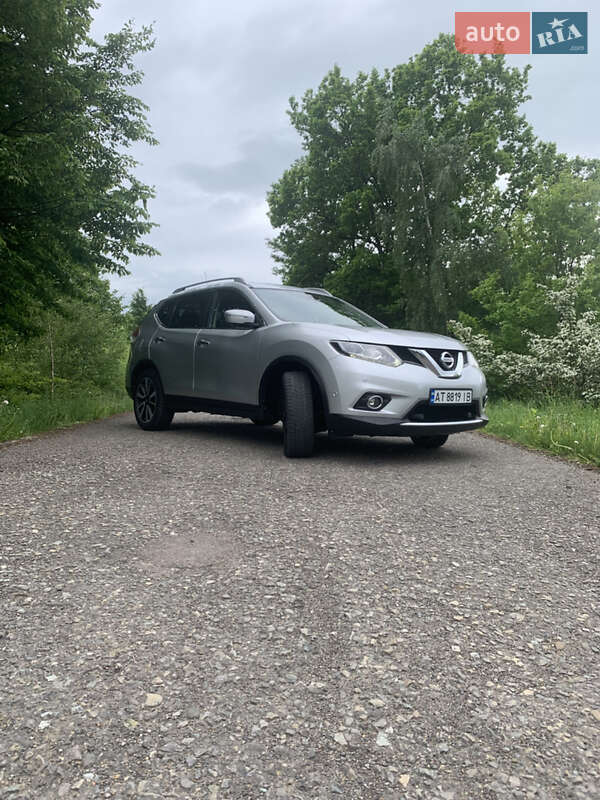 Позашляховик / Кросовер Nissan X-Trail 2016 в Болехові