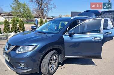 Внедорожник / Кроссовер Nissan X-Trail 2017 в 