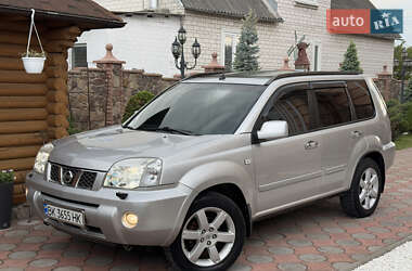 Внедорожник / Кроссовер Nissan X-Trail 2006 в Вараше