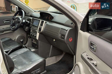 Внедорожник / Кроссовер Nissan X-Trail 2006 в 