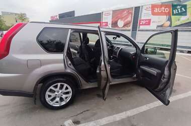 Внедорожник / Кроссовер Nissan X-Trail 2013 в 