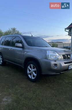 Внедорожник / Кроссовер Nissan X-Trail 2008 в 