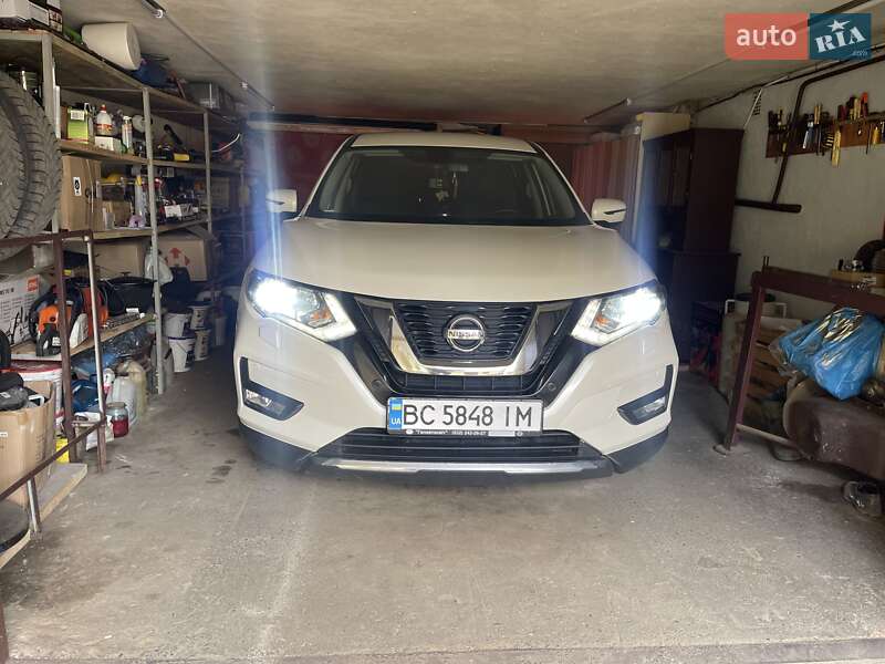 Позашляховик / Кросовер Nissan X-Trail 2019 в Кам'янці-Бузькій