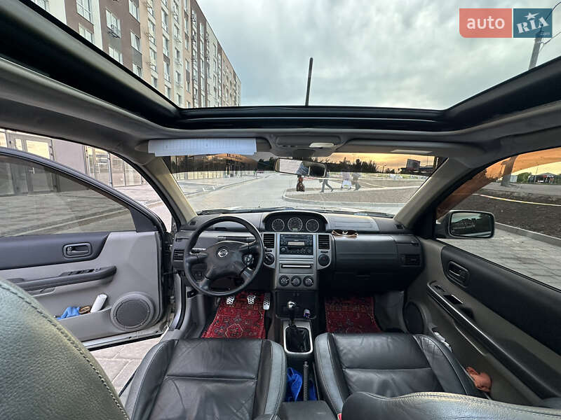 Внедорожник / Кроссовер Nissan X-Trail 2004 в Ровно
