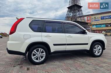 Внедорожник / Кроссовер Nissan X-Trail 2012 в 
