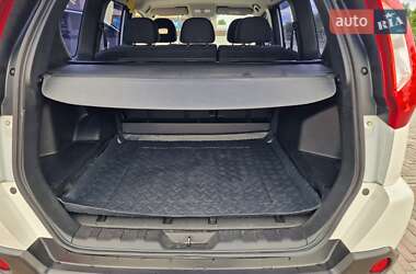 Внедорожник / Кроссовер Nissan X-Trail 2012 в 