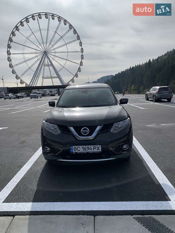 Внедорожник / Кроссовер Nissan X-Trail 2015 в 