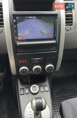 Позашляховик / Кросовер Nissan X-Trail 2008 в 