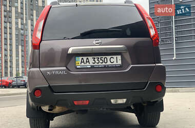 Позашляховик / Кросовер Nissan X-Trail 2011 в 