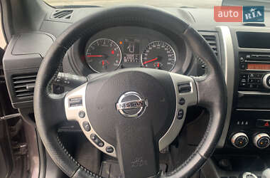 Позашляховик / Кросовер Nissan X-Trail 2011 в 