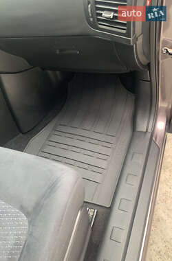 Позашляховик / Кросовер Nissan X-Trail 2011 в 