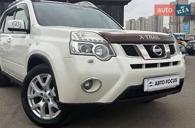 Внедорожник / Кроссовер Nissan X-Trail 2012 в 