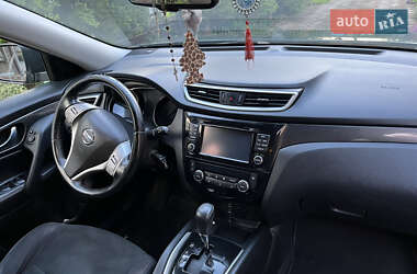 Внедорожник / Кроссовер Nissan X-Trail 2015 в 