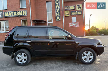 Внедорожник / Кроссовер Nissan X-Trail 2007 в 