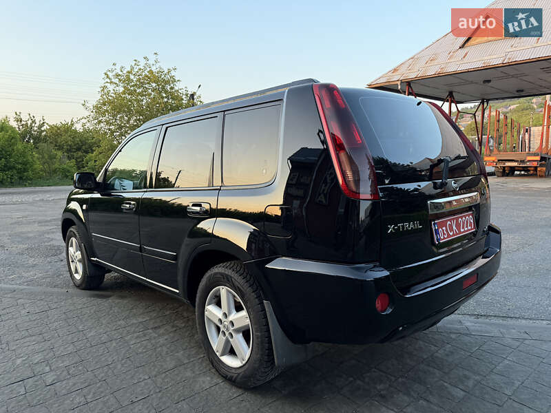 Позашляховик / Кросовер Nissan X-Trail 2007 в Кременці