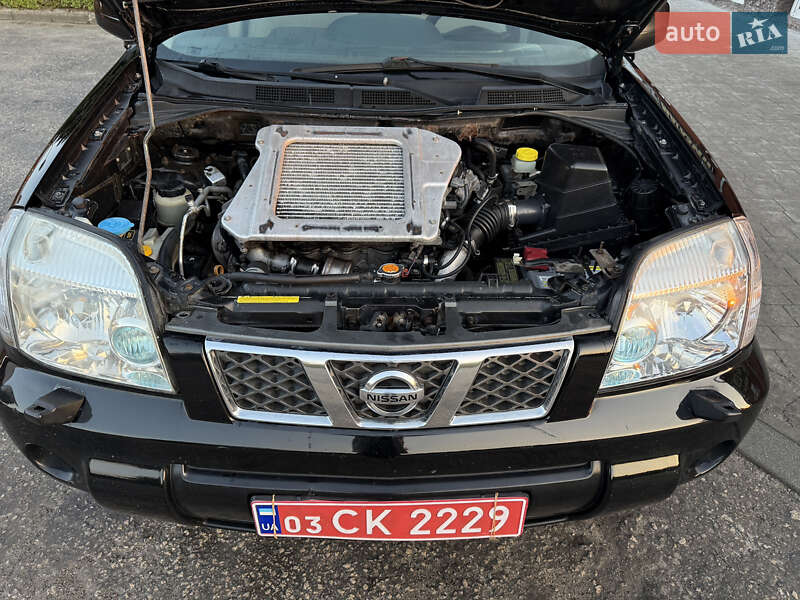 Позашляховик / Кросовер Nissan X-Trail 2007 в Кременці