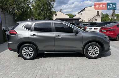Позашляховик / Кросовер Nissan X-Trail 2021 в 
