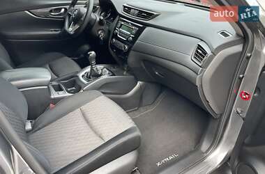Позашляховик / Кросовер Nissan X-Trail 2021 в 