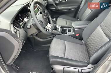 Позашляховик / Кросовер Nissan X-Trail 2021 в 