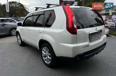 Позашляховик / Кросовер Nissan X-Trail 2012 в 