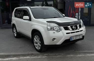 Позашляховик / Кросовер Nissan X-Trail 2012 в 