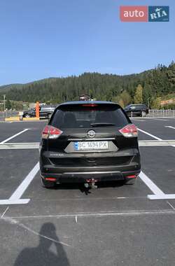 Позашляховик / Кросовер Nissan X-Trail 2015 в 