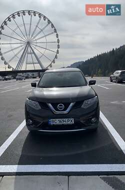 Позашляховик / Кросовер Nissan X-Trail 2015 в 