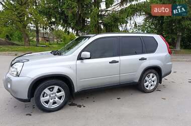 Позашляховик / Кросовер Nissan X-Trail 2010 в 